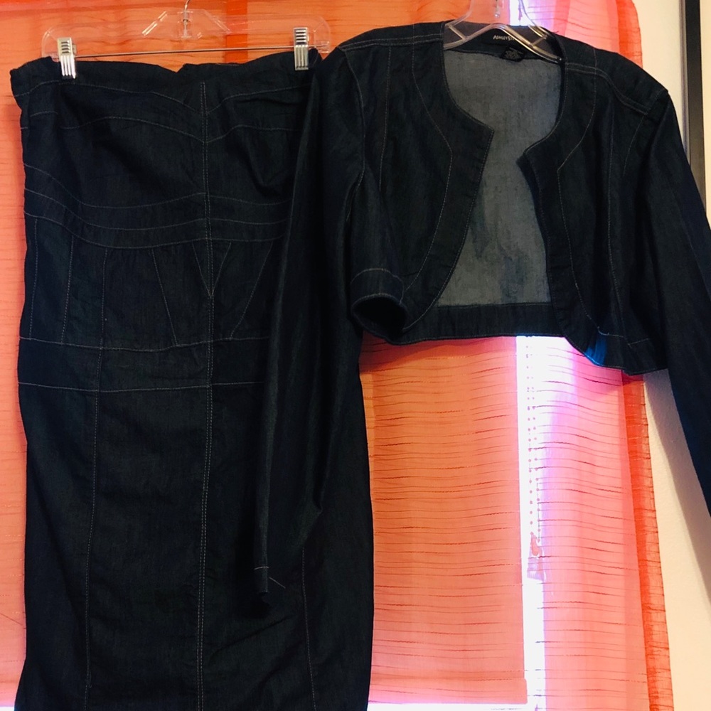 Strapless denim dress w/ jacket